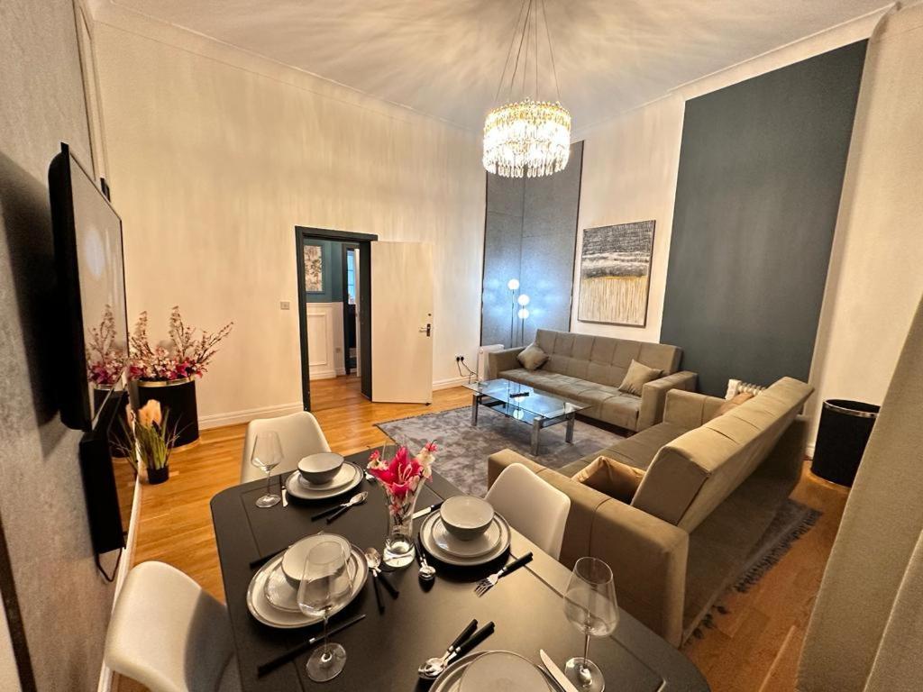Paddington Station - 2-Bedrooms, 2-Baths And Living Room - Posh Apartment In Central 伦敦 外观 照片